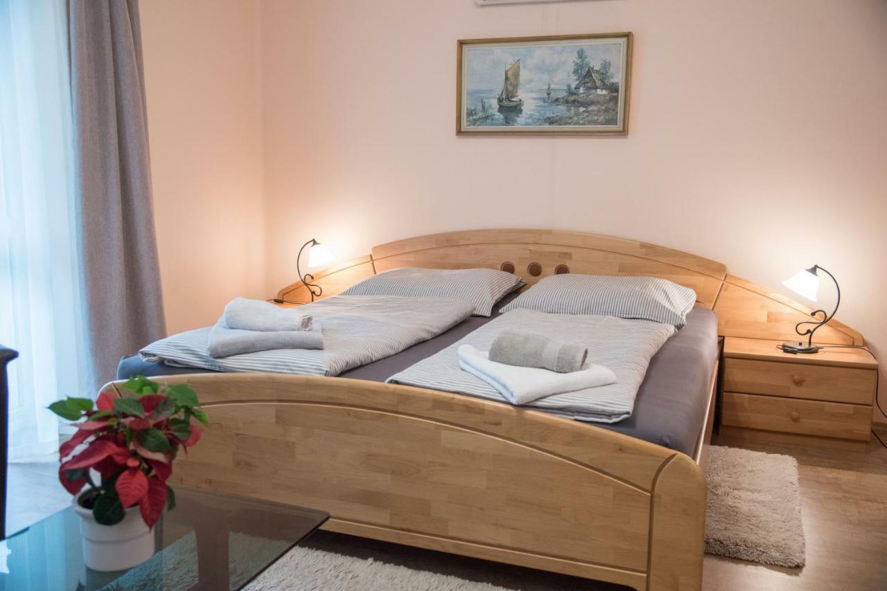 Deluxe Apartments Hévíz Eksteriør bilde